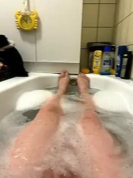 Snapshot of David19932908 chatting on 12.10.24 David19932908 online show from 12.10.24