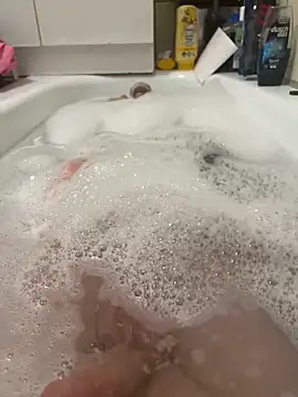 Snapshot of David19932908 chatting on 02.12.25 David19932908 online show from 02.12.25