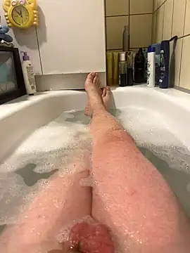 Snapshot of David19932908 chatting on 09.09.25 David19932908 online show from 09.09.25