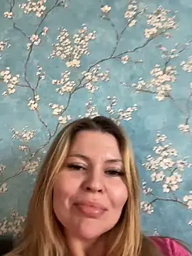 Lovers  Annn online show from 11.28.25