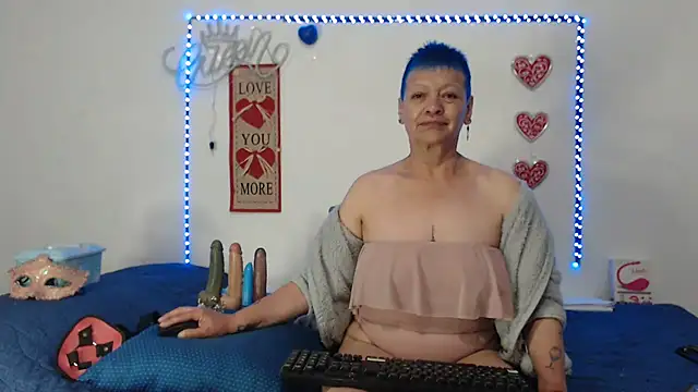 loquitaqueen011 online show from 02.09.25