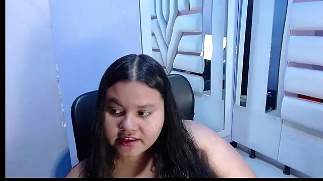 ValenTitis online show from 12.17.25