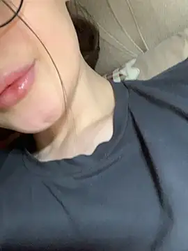 MiaBlossom online show from 01.29.25