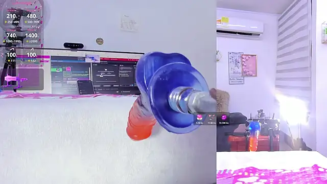 Soraya Davis online show from 11.11.25