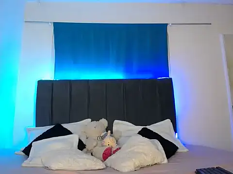 anna dolls  online show from 09.24.25