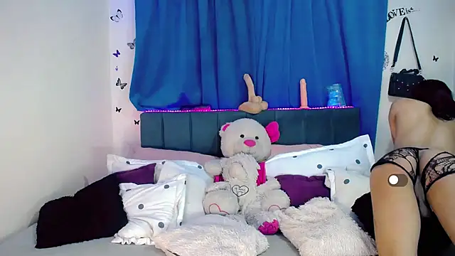 anna dolls  online show from 04.15.26