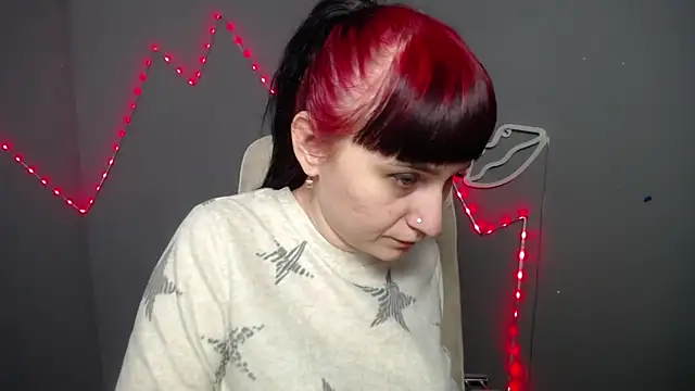 NinaFlawlees online show from 03.26.26