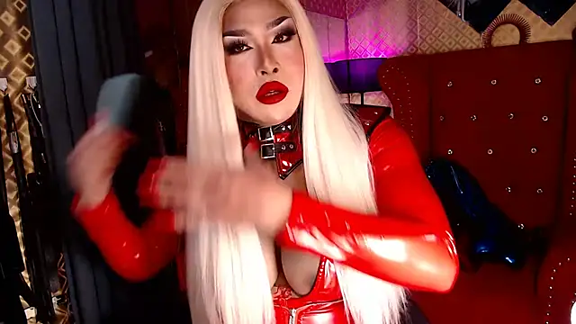 Snapshot of AntoniaSaints chatting on 11.25.25 AntoniaSaints online show from 11.25.25