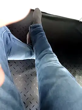 Snapshot of robinsan1010 chatting on 03.07.25 robinsan1010 online show from 03.07.25