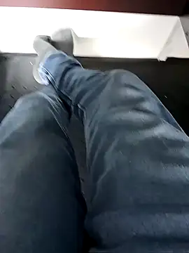 Snapshot of robinsan1010 chatting on 03.08.25 robinsan1010 online show from 03.08.25