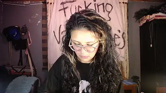 Hathorlove online show from 02.12.26