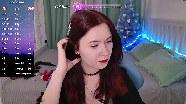 Snapshot of LissMoon chatting on 12.13.24 LissMoon online show from 12.13.24