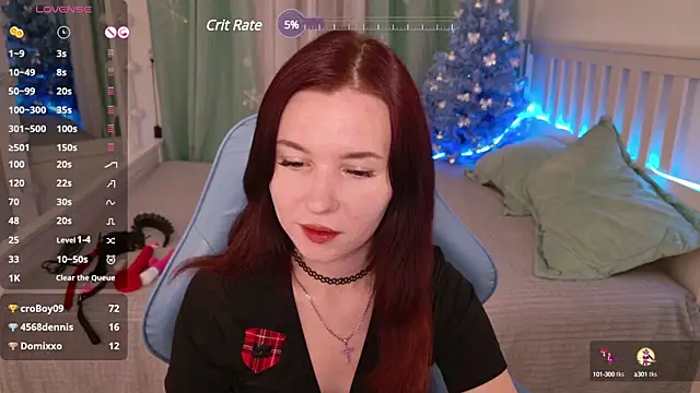 Snapshot of LissMoon chatting on 12.20.24 LissMoon online show from 12.20.24