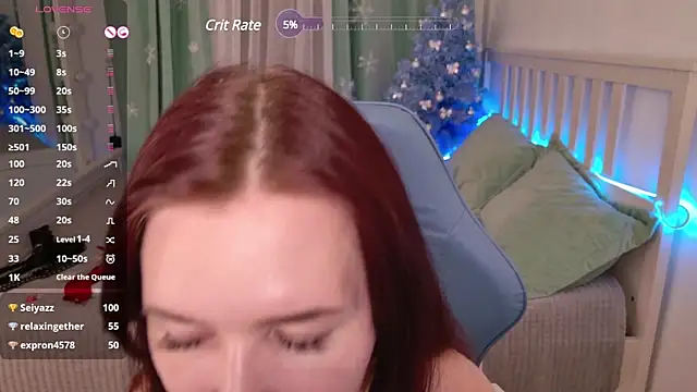 Snapshot of LissMoon chatting on 12.27.24 LissMoon online show from 12.27.24