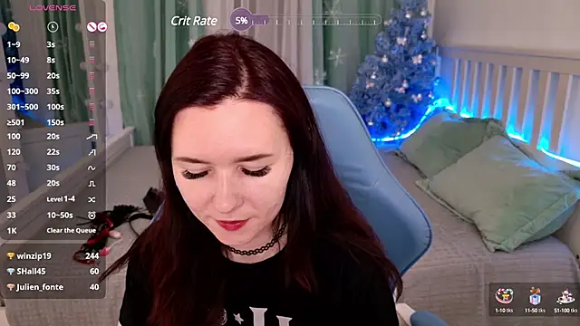 Snapshot of LissMoon chatting on 01.02.25 LissMoon online show from 01.02.25