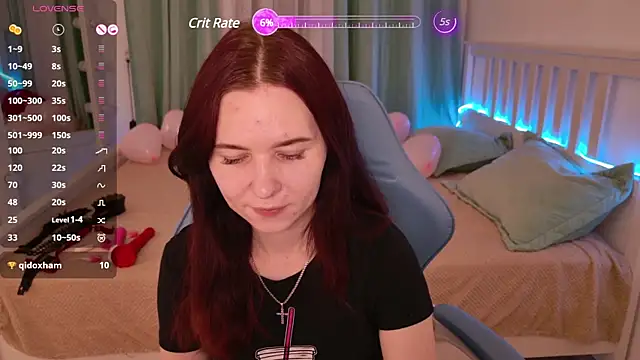 Snapshot of LissMoon chatting on 02.11.25 LissMoon online show from 02.11.25