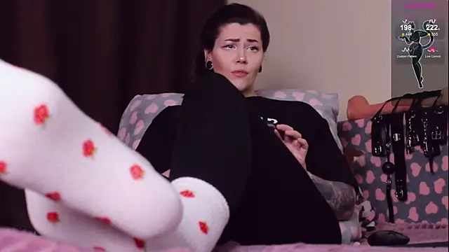 Snapshot of Luna_Blake chatting on 12.11.24 Luna Blake online show from 12.11.24