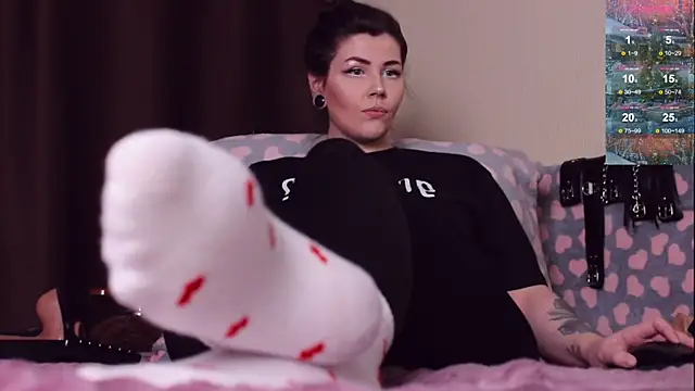 Snapshot of Luna_Blake chatting on 12.14.24 Luna Blake online show from 12.14.24