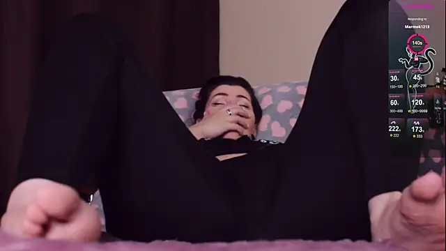 Snapshot of Luna_Blake chatting on 12.18.24 Luna Blake online show from 12.18.24