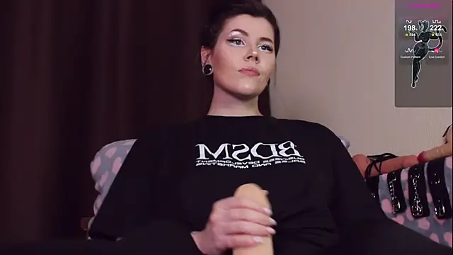 Snapshot of Luna_Blake chatting on 02.09.25 Luna Blake online show from 02.09.25