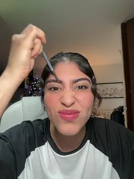 Snapshot of Gaby_zahir_ chatting on 12.12.24 Gaby zahir online show from 12.12.24