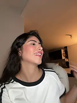 Snapshot of Gaby_zahir_ chatting on 01.15.25 Gaby zahir online show from 01.15.25