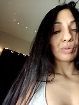 LeticiaWoods online show from 12.06.24