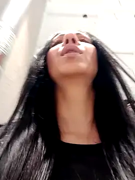 LeticiaWoods online show from 02.04.25