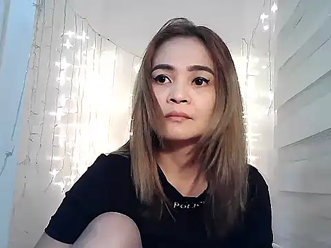 Kisses-13 online show from 01.20.25