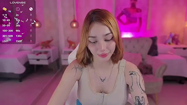 Snapshot of LITTLE-VIVI chatting on 02.19.25 LITTLE-VIVI online show from 02.19.25