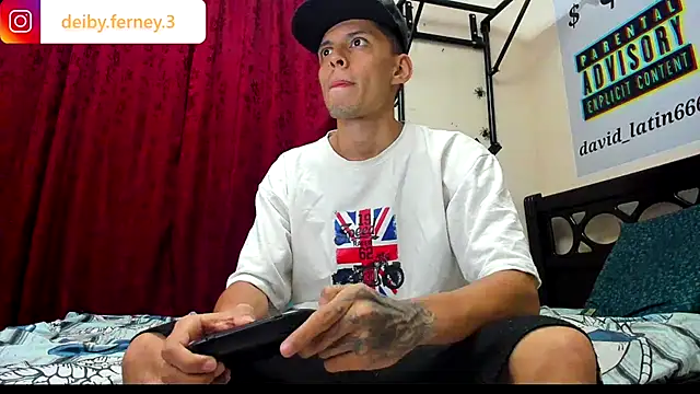 Snapshot of davidlatin66 chatting on 01.24.25 davidlatin66 online show from 01.24.25