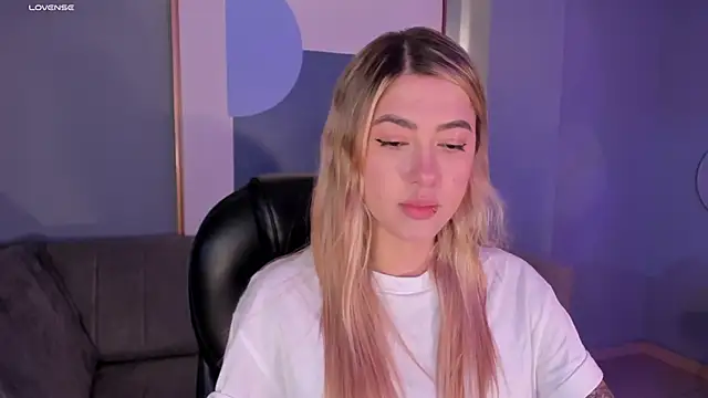 EveBensonX online show from 11.20.25