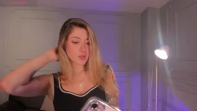 EveBensonX online show from 03.09.26