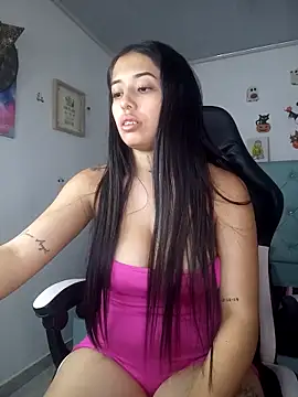 Sofia 888 online show from 10.28.25