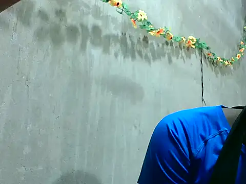 Snapshot of 2ocmaxi chatting on 11.24.25 2ocmaxi online show from 11.24.25