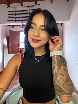 Ale Lewis online show from 11.25.25