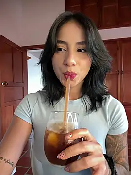 Snapshot of Ale_Lewis chatting on 02.09.26 Ale Lewis online show from 02.09.26