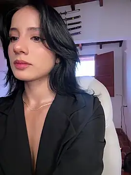 Snapshot of Ale_Lewis chatting on 02.15.26 Ale Lewis online show from 02.15.26