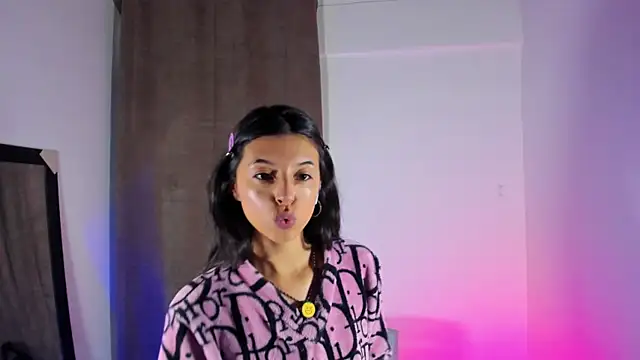 NanaRott online show from 11.05.25