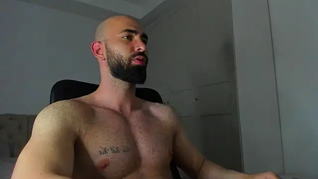 Snapshot of MichaelMasterss chatting on 04.30.26 MichaelMasterss online show from 04.30.26