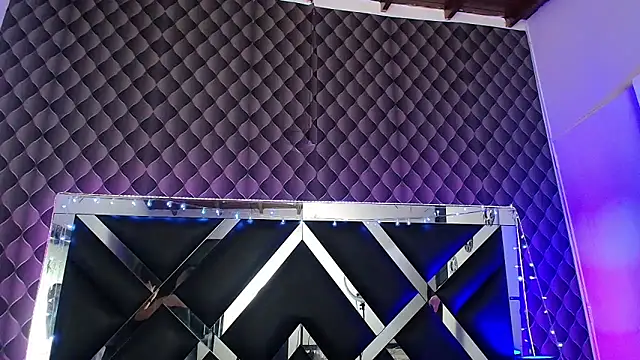 Snapshot of victoriaa_lee_ chatting on 02.03.26 victoriaa lee online show from 02.03.26