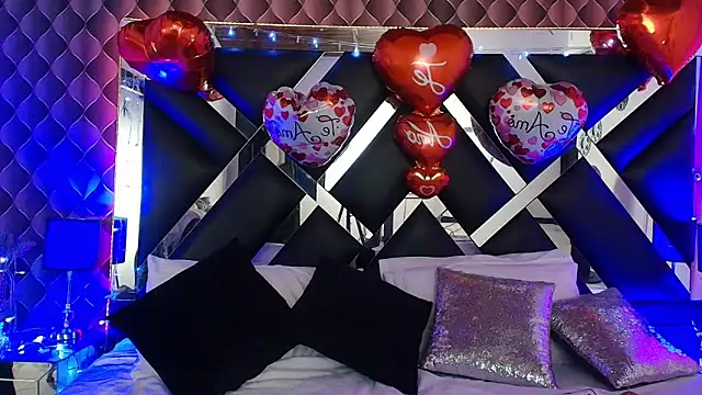 Snapshot of victoriaa_lee_ chatting on 02.14.26 victoriaa lee online show from 02.14.26