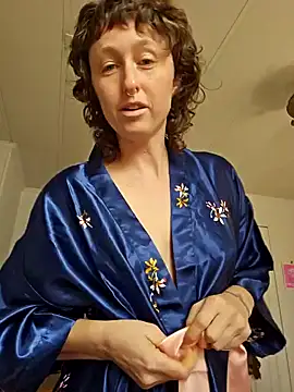 mossy kiss online show from 02.07.26