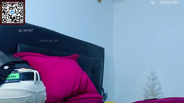 Snapshot of seraph1n chatting on 12.19.25 seraph1n online show from 12.19.25