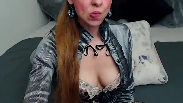 AylyneRichards online show from 01.08.26