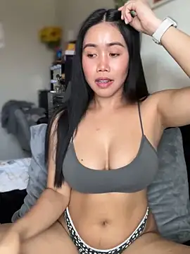 JazzieXo online show from 02.17.25