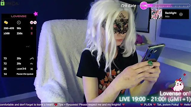 Snapshot of strawberry_muffin chatting on 12.23.24 strawberry muffin online show from 12.23.24