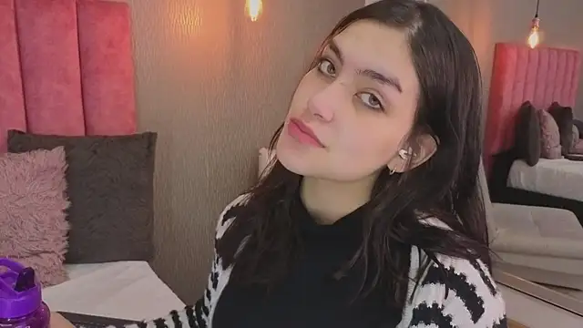 Alexa Thaylor  online show from 04.08.26