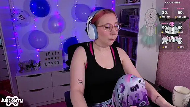 JustKerry online show from 11.19.25