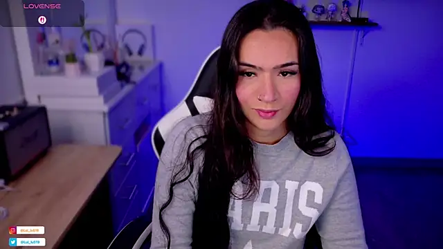 ImLui lu online show from 10.21.25